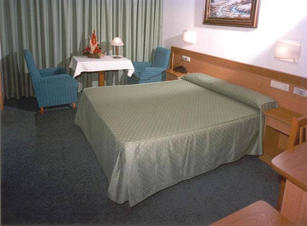 Hotel San Vicente Castrofeito Oda fotoğraf